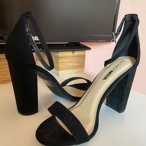 Block Heel (Black)